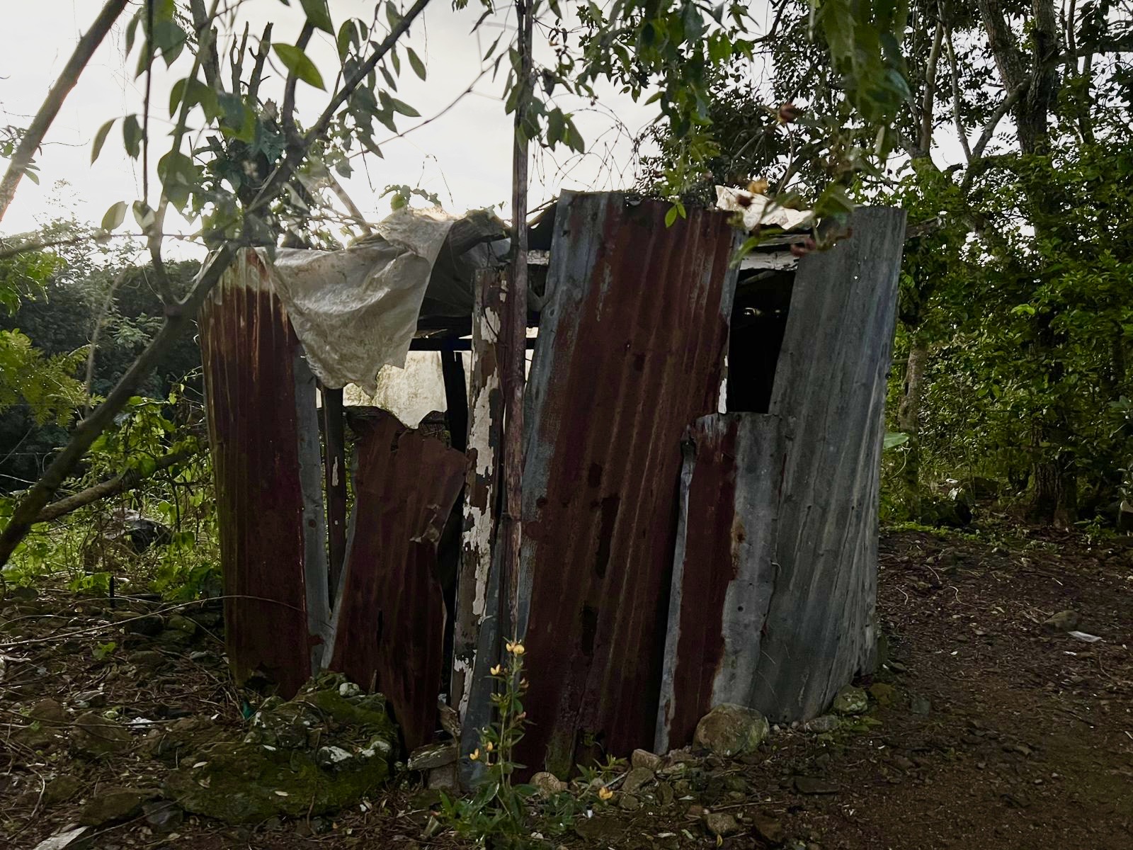 Ruelanny bathroom.jpg