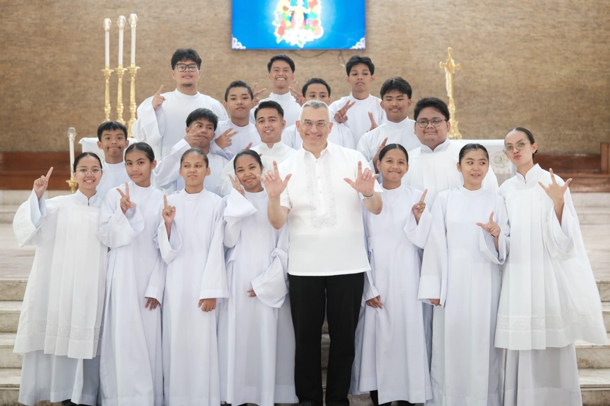 10227 006 at the parish church.jpeg