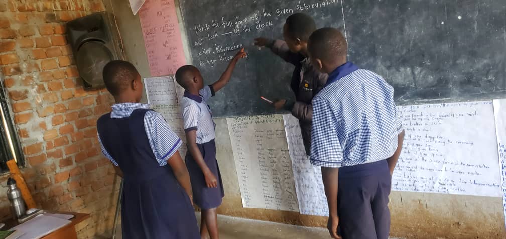 P6 teacher students chalkboard.jpg